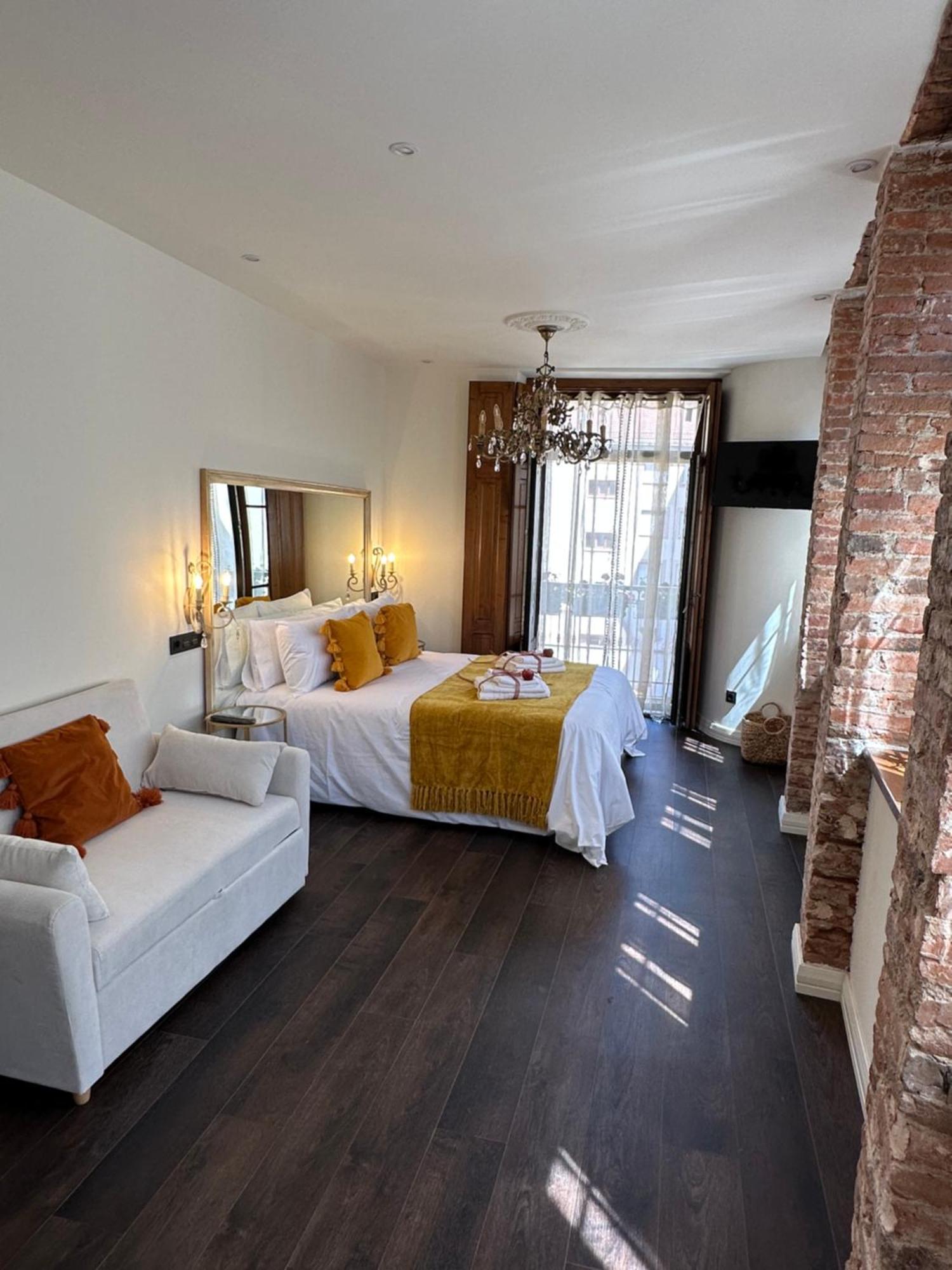 Claren'S Boutique Rooms Cangas De Narcea Exteriér fotografie