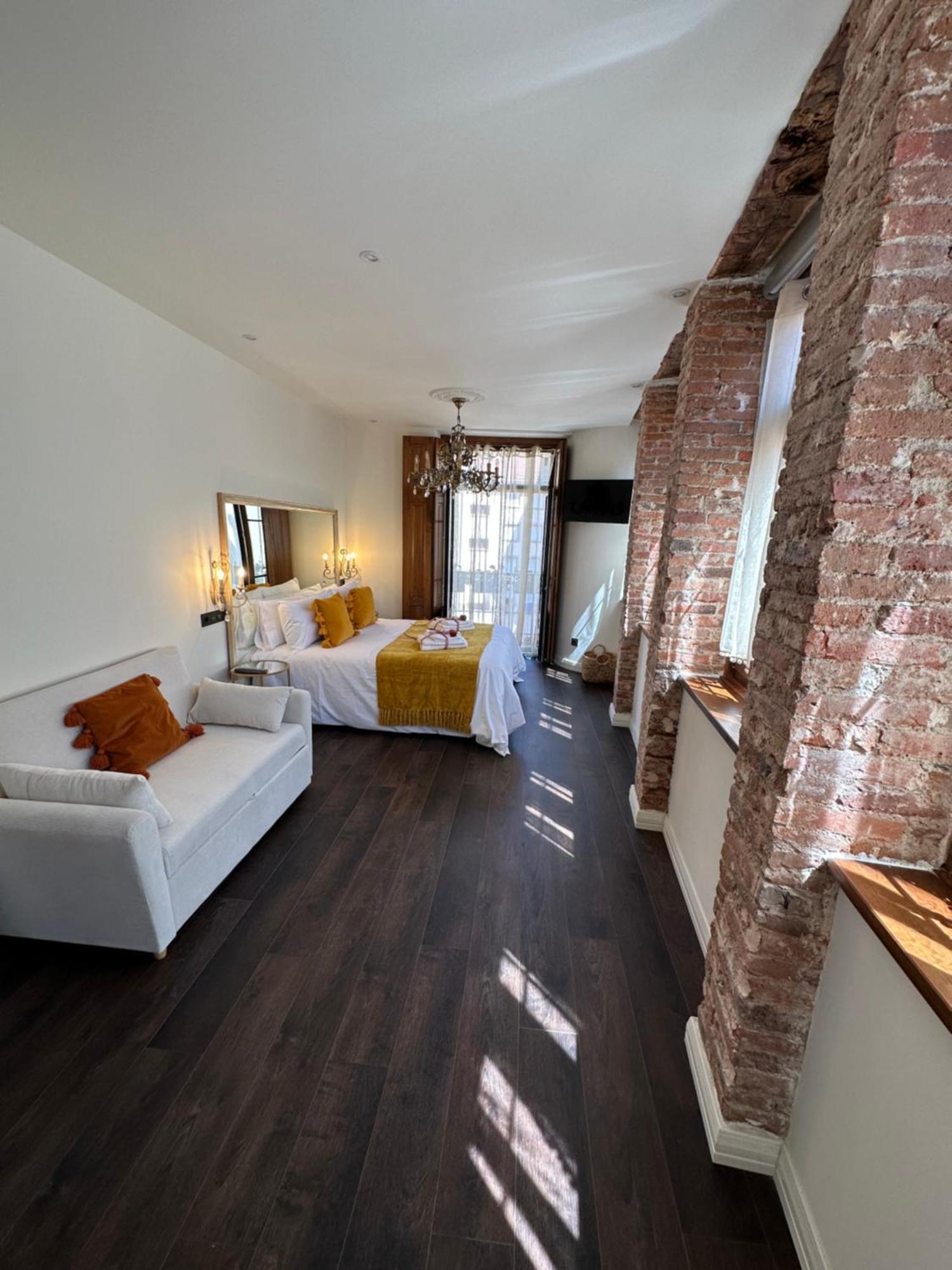 Claren'S Boutique Rooms Cangas De Narcea Exteriér fotografie